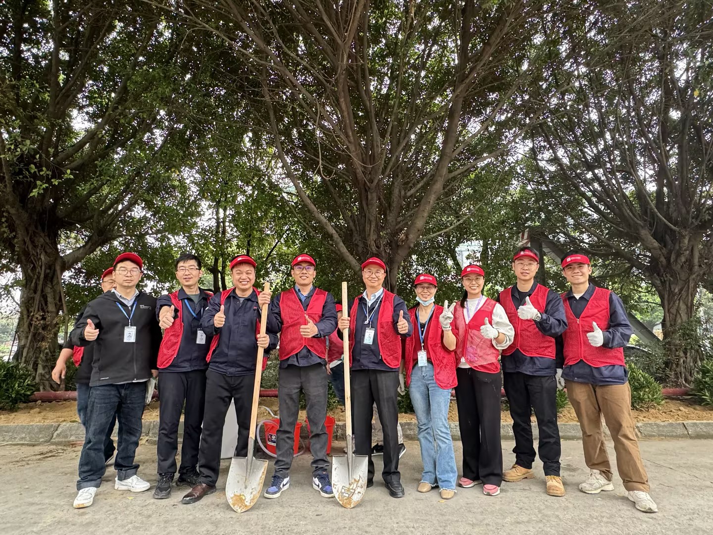 202403191150242436 2024年PG电子科技植一抹新绿 寄一份但愿植树节